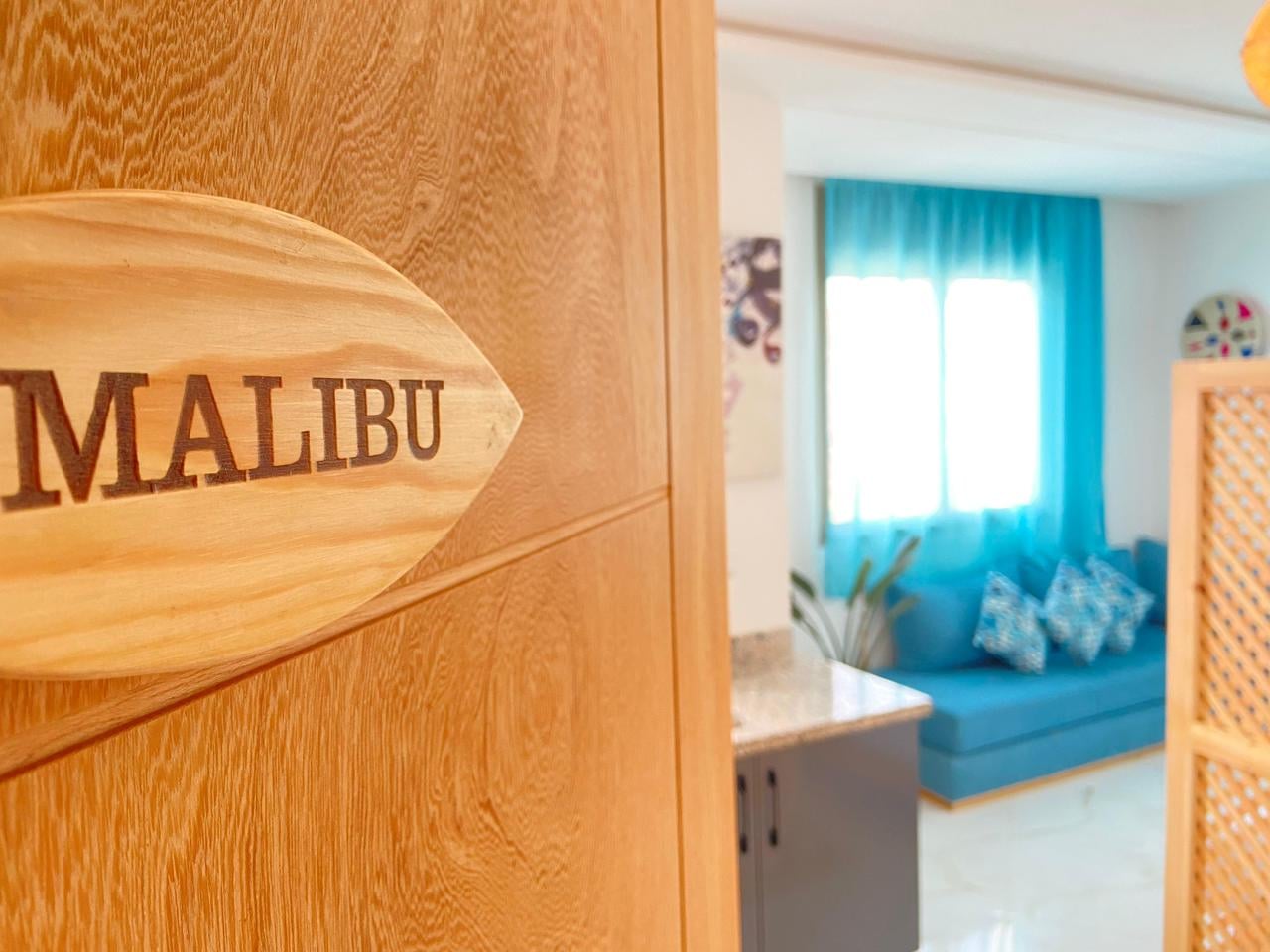 Malibu — Private Studio with Shared Bathroom - photo 1 - Photo 1